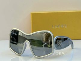 Picture of Loewe Sunglasses _SKUfw55480639fw